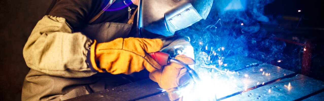 cutting-metal-with-plasma-equipment-plant.jpg