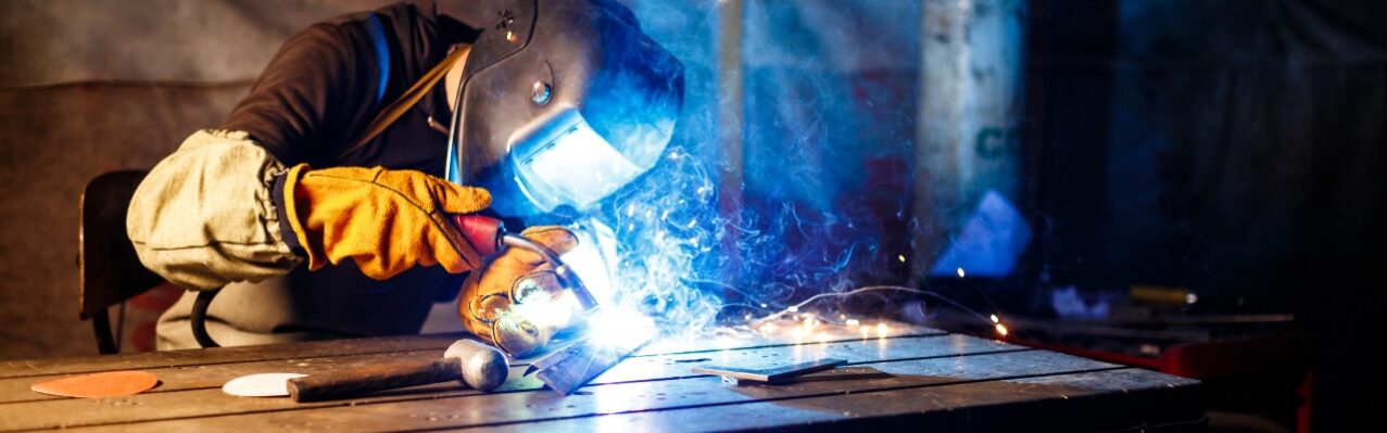 cutting-metal-with-plasma-equipment-plant.jpg