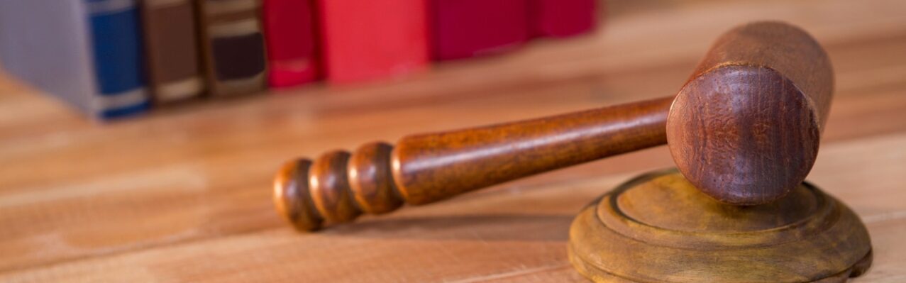 close-up-judges-gavel.jpg