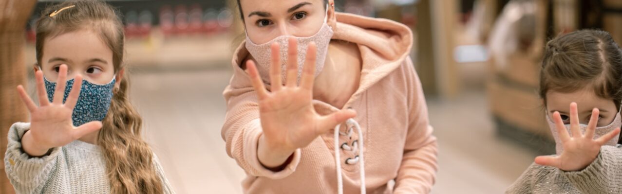 mom-kids-are-shopping-grocery-store-they-wear-masks-quarantine-coronavirus-pandemic-coved-19-flash-epidemic-virus.jpg