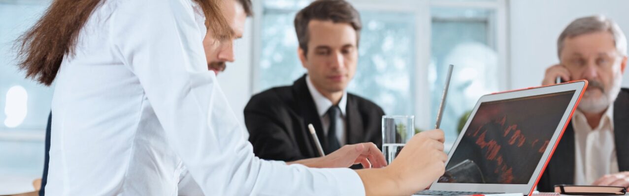 business-people-working-together.jpg
